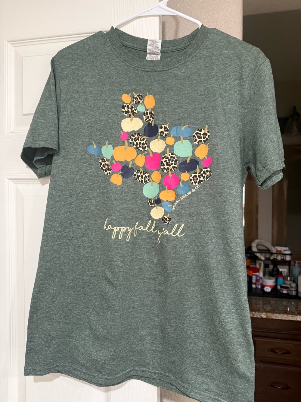 Gildan Heather Green Tee with Multicolor Pumpkin Tree Graphic